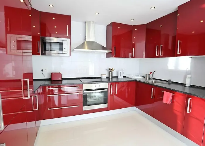 Daruma Apartments 3-Bedroom Penthouse With Sea Views