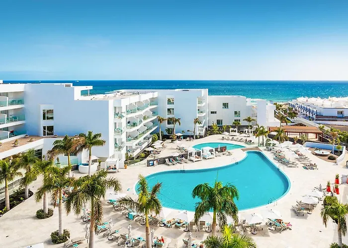 Hotel Lava Beach