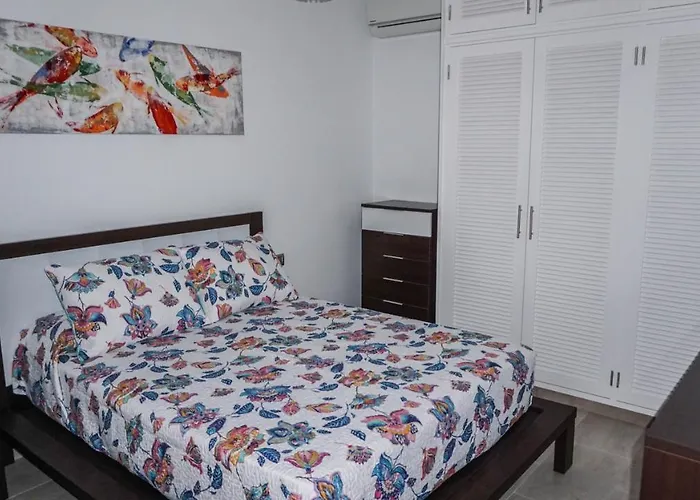 Apartment Old Town Reina Sofia 3