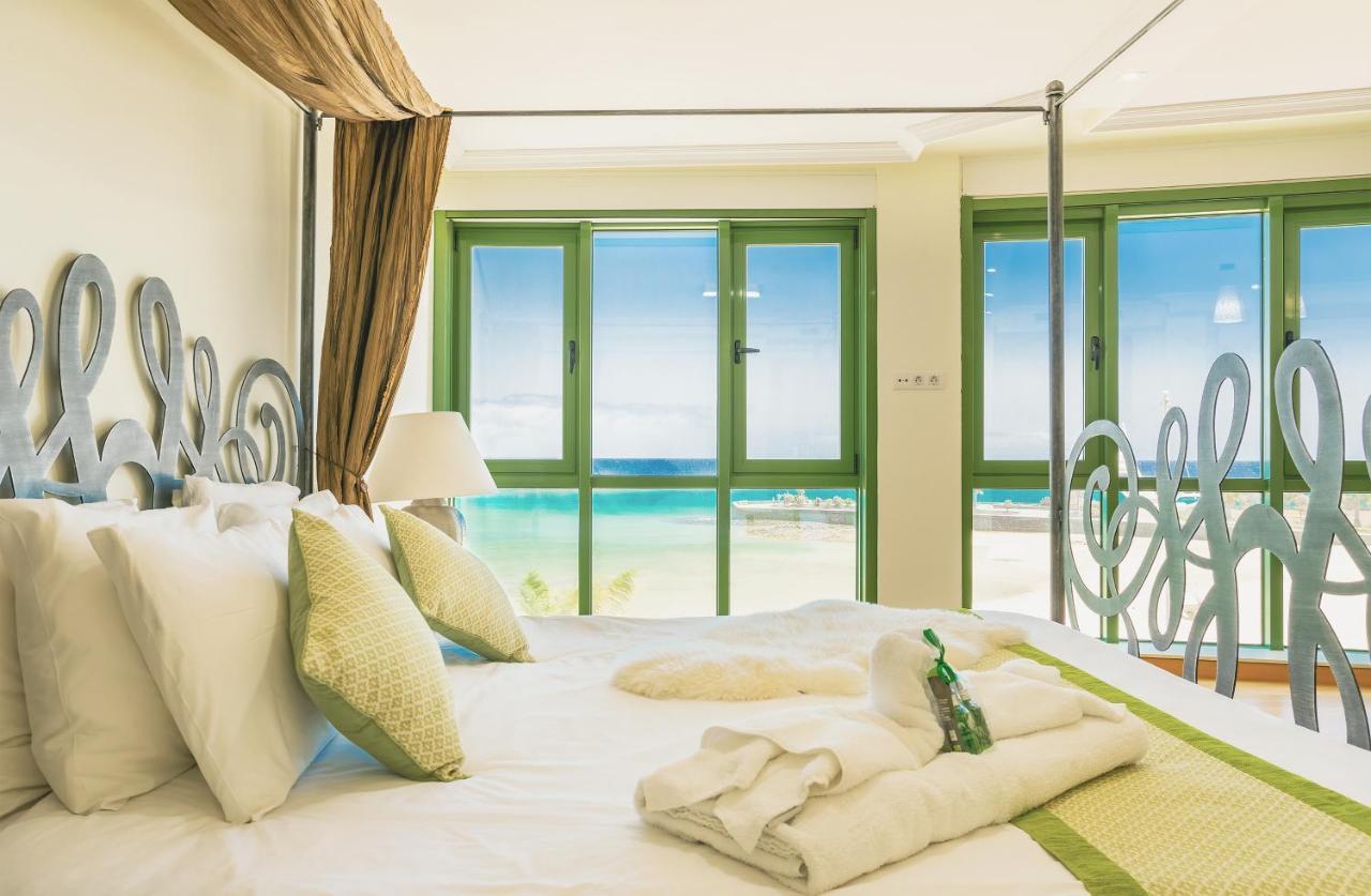 Apartamento Arrecife Sands- Seafront - Sea Views - Private Underground Parking *
