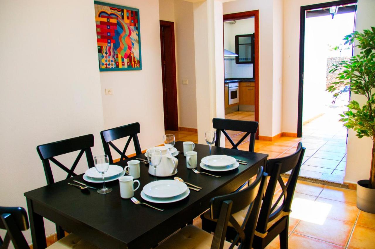 Conil With Heated Pool And Air Conditioning Villa *