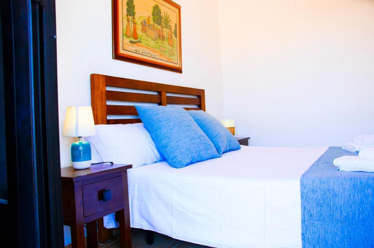 Conil With Heated Pool And Air Conditioning *