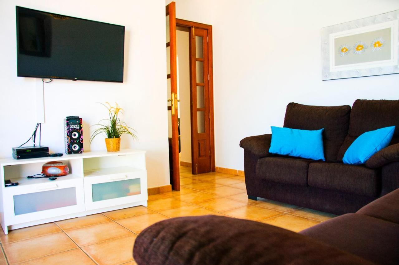 Conil With Heated Pool And Air Conditioning