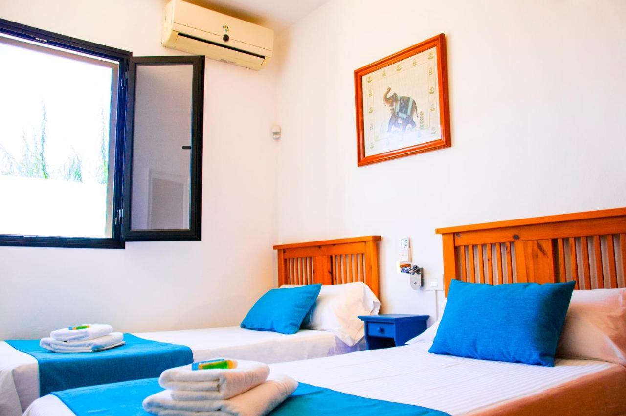 Villa Conil With Heated Pool And Air Conditioning