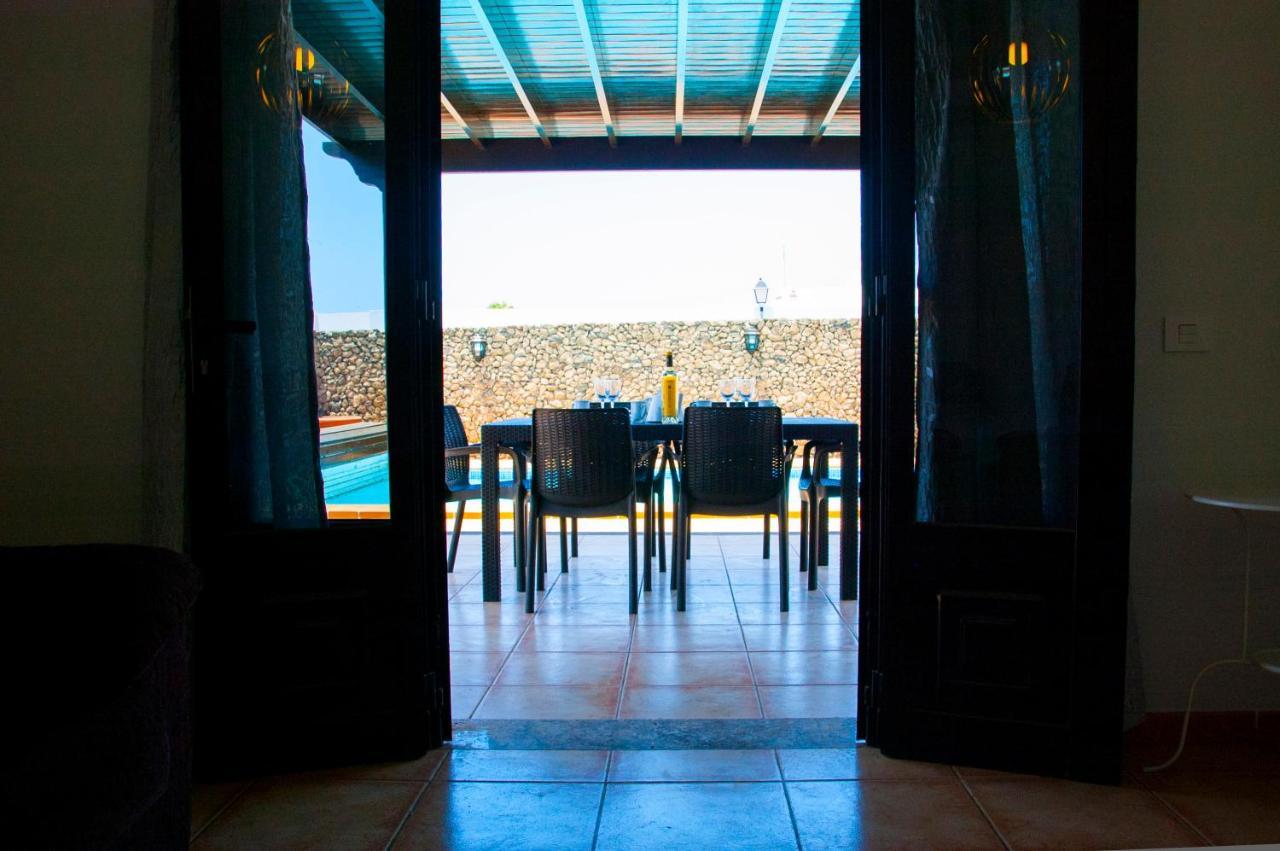 Conil With Heated Pool And Air Conditioning *