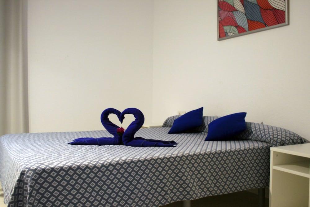 Hotel Costa Volcan And 2*