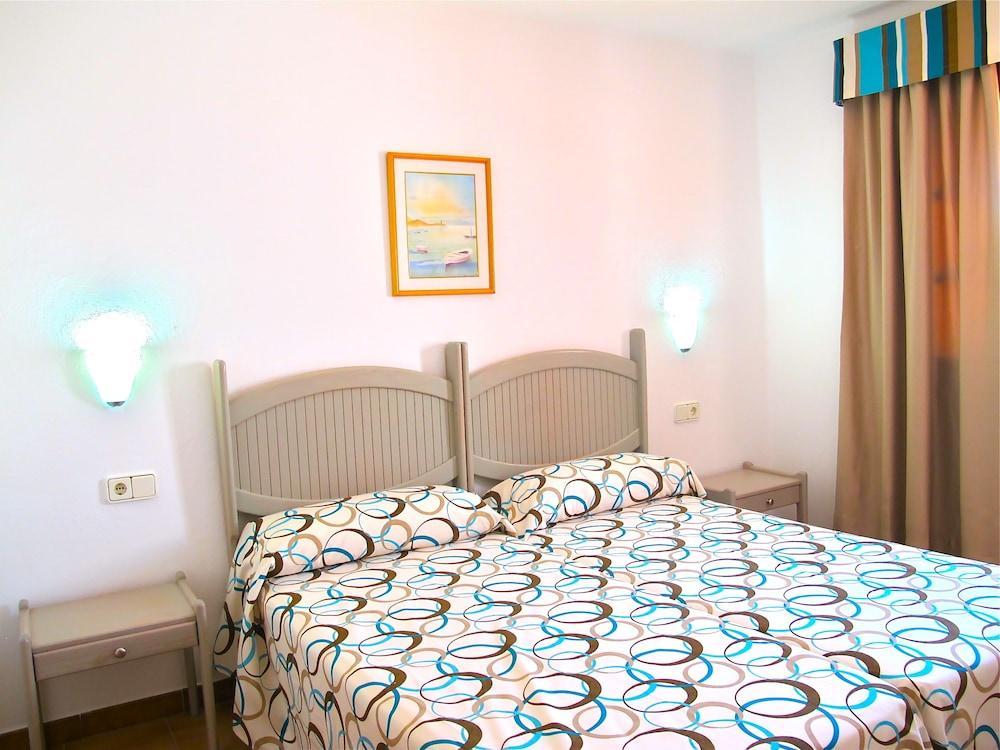Aparthotel Tulipanes 2*