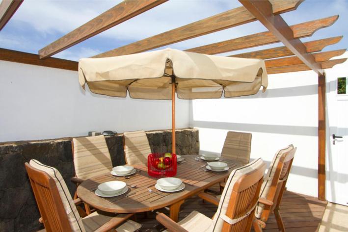 Joanne - 4 Bedroom - Wifi And Air Conditioning - Perfect For Families * Puerto del Carmen (Lanzarote)