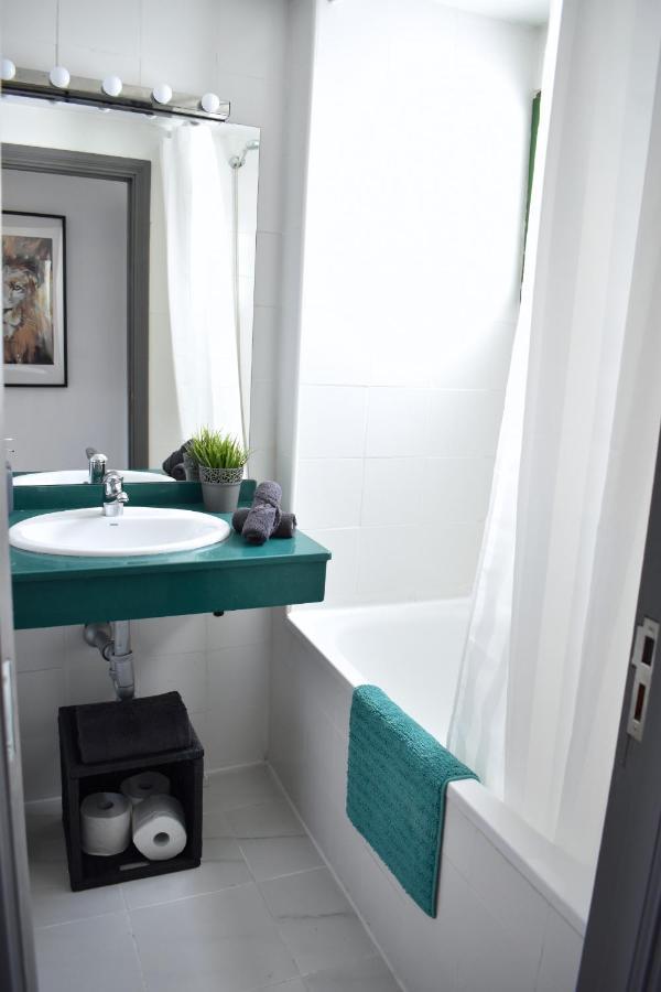 Holyhome Grey * Costa Teguise