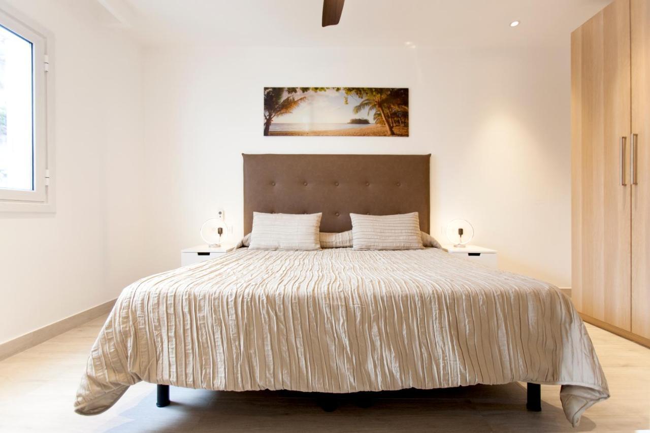 3 Bedroom Delphi With Private Heated Pool. Villa