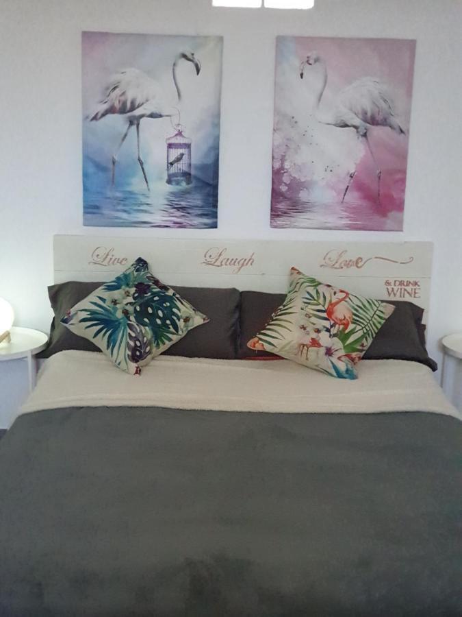 Flamingo With Terrace And Private Bath By Flamingo House