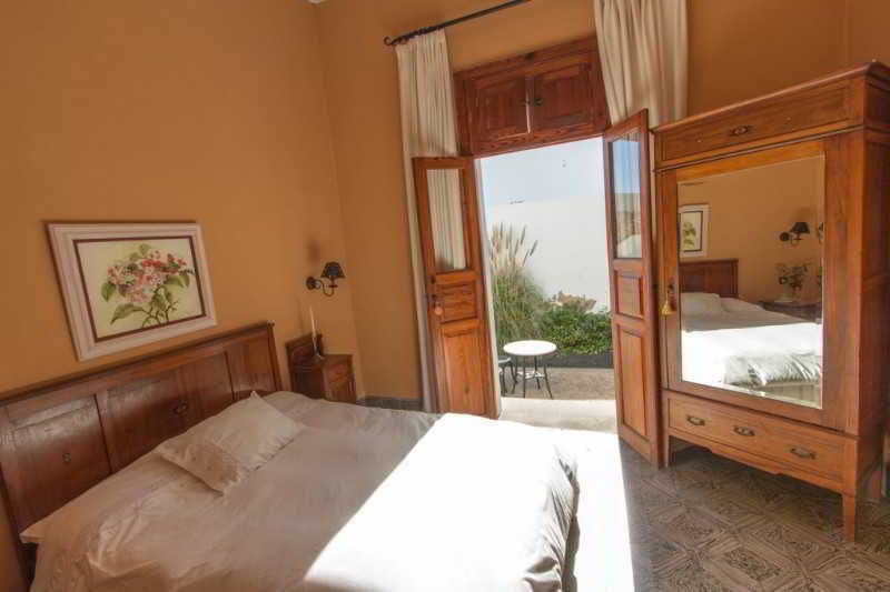 Casa Lola Y Juan Hotel 3*