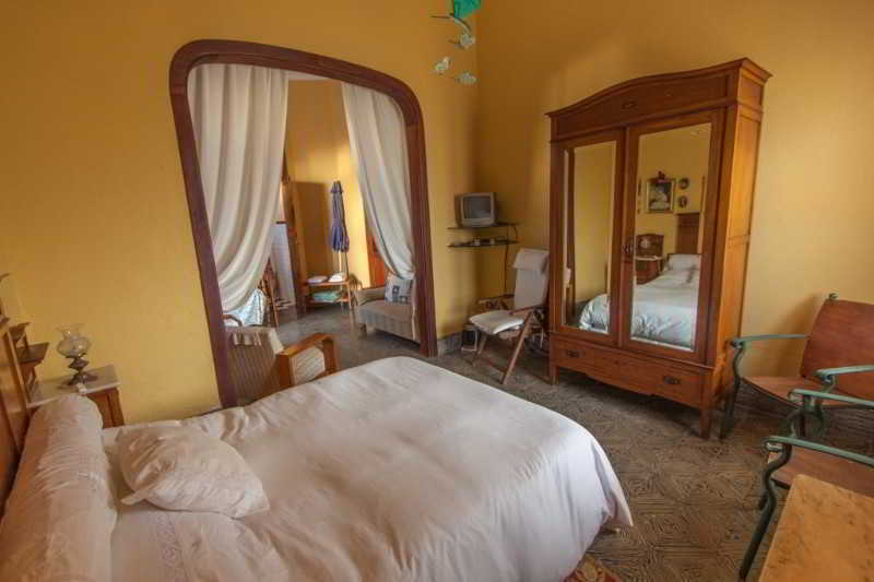 Hotel Casa Lola Y Juan 3*