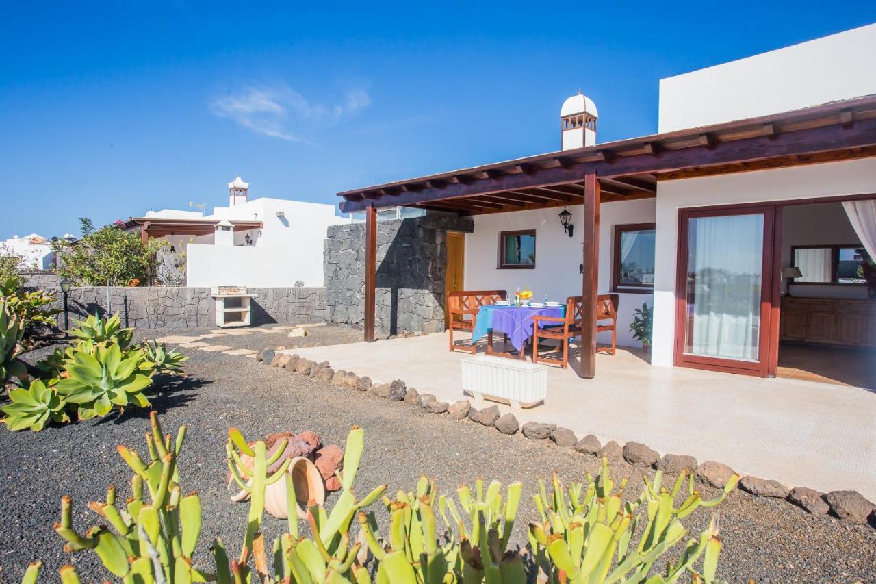 Caracola Playa Blanca Villa