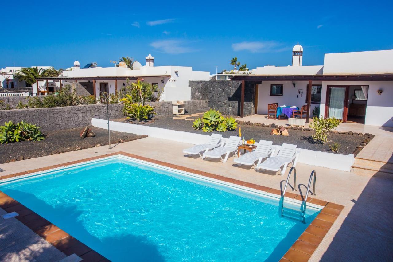Caracola Playa Blanca Villa