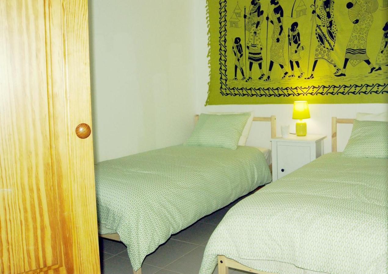 Feriado Apartment *