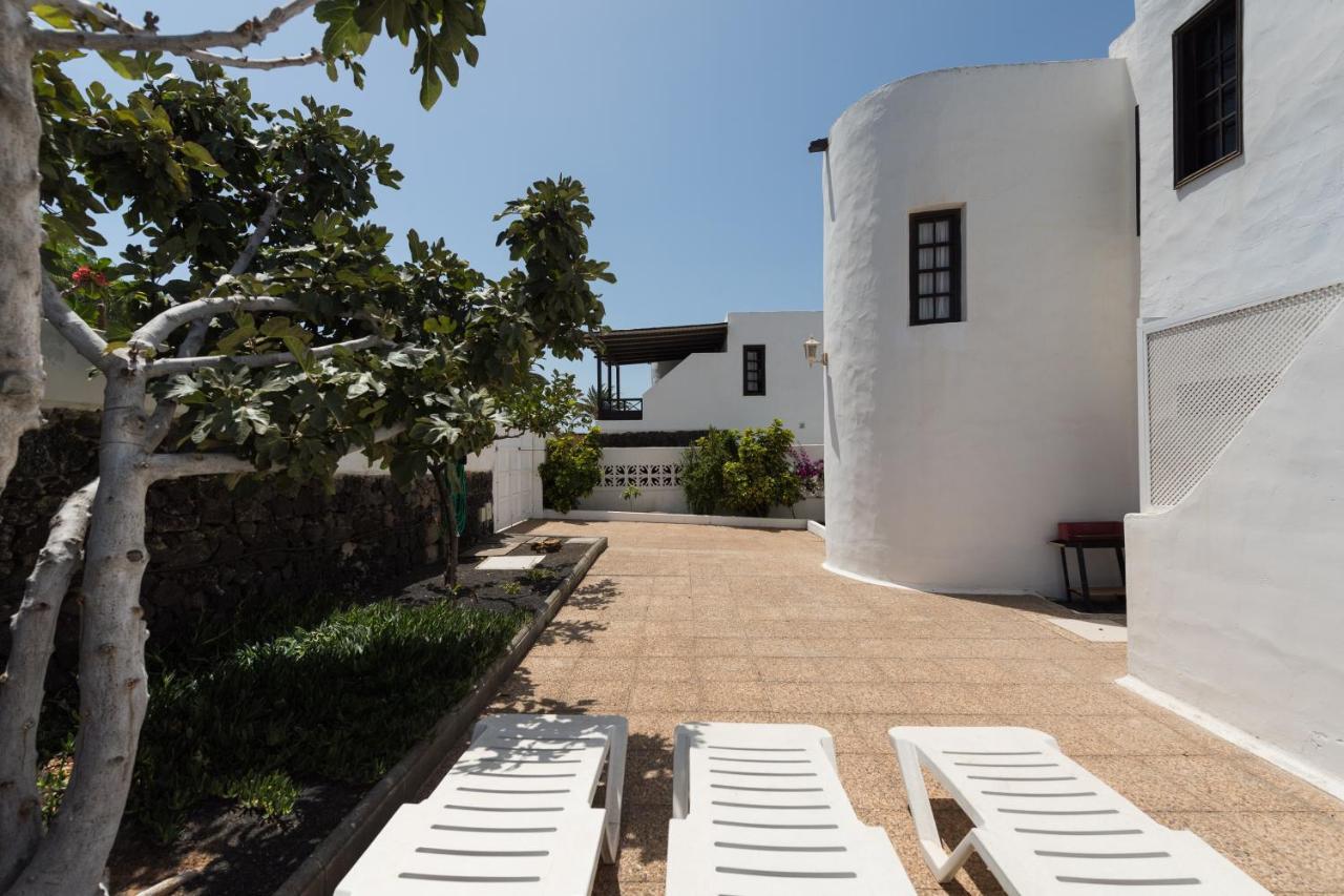 Villa 2br House - Solarium & Shower Terrace - 13 Puerto del Carmen (Lanzarote)