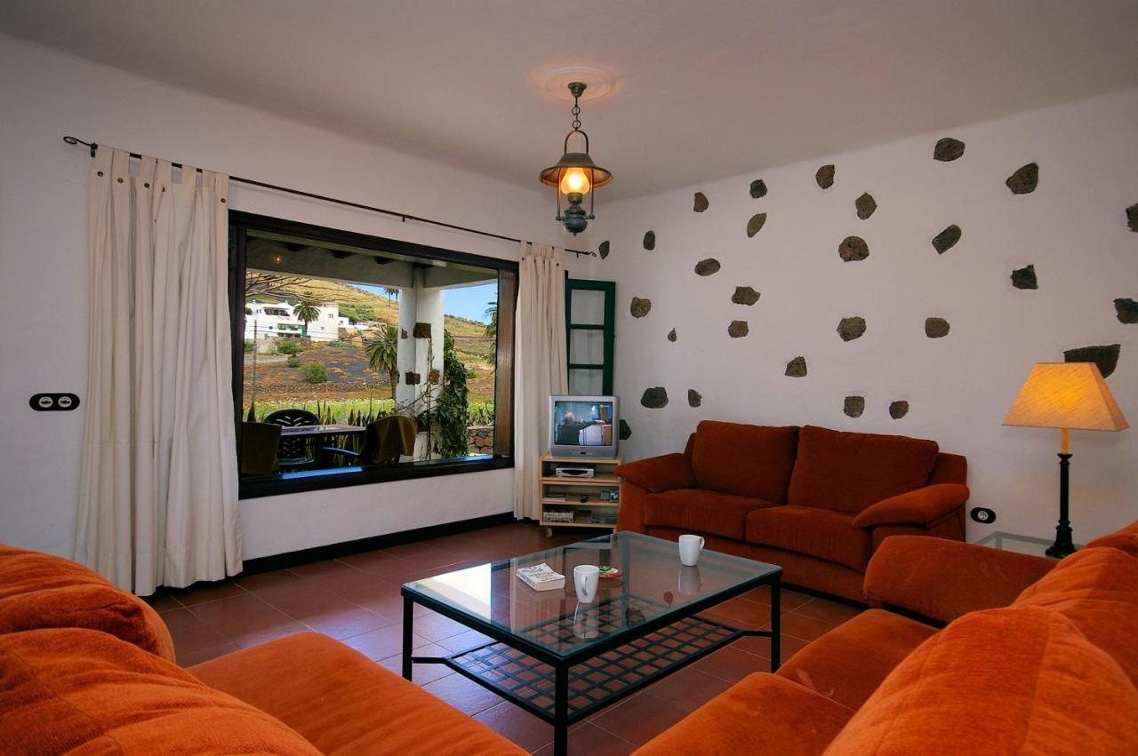 Villa Finca La Crucita Lanzarote By Pvl *