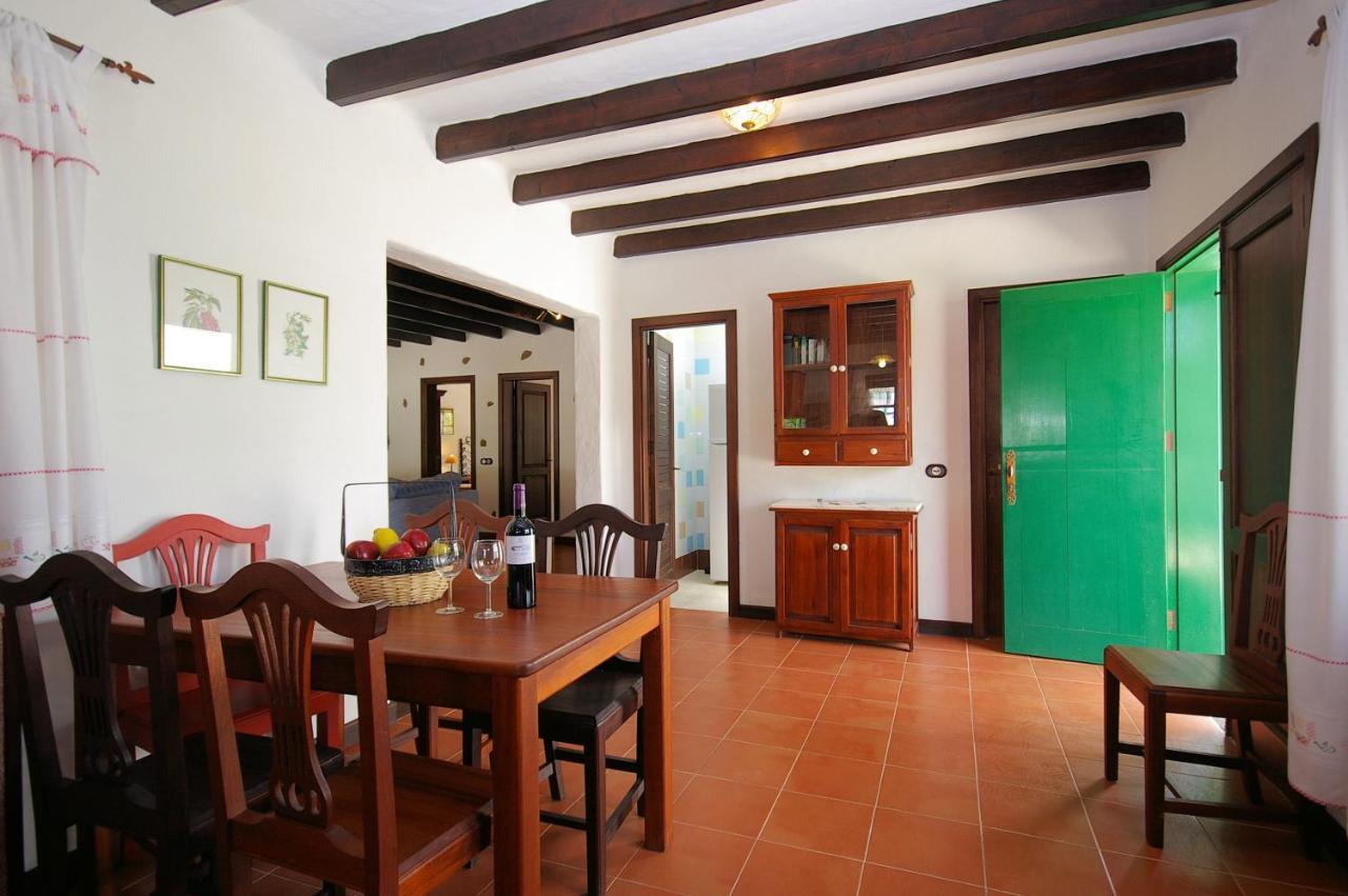 Villa Finca La Crucita Lanzarote By Pvl *