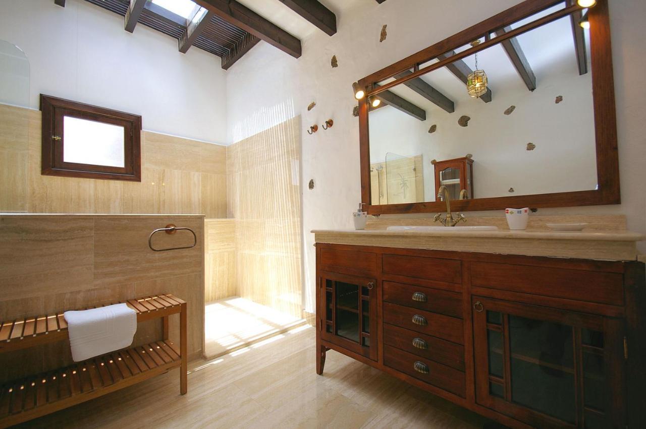 Villa Finca La Crucita Lanzarote By Pvl *