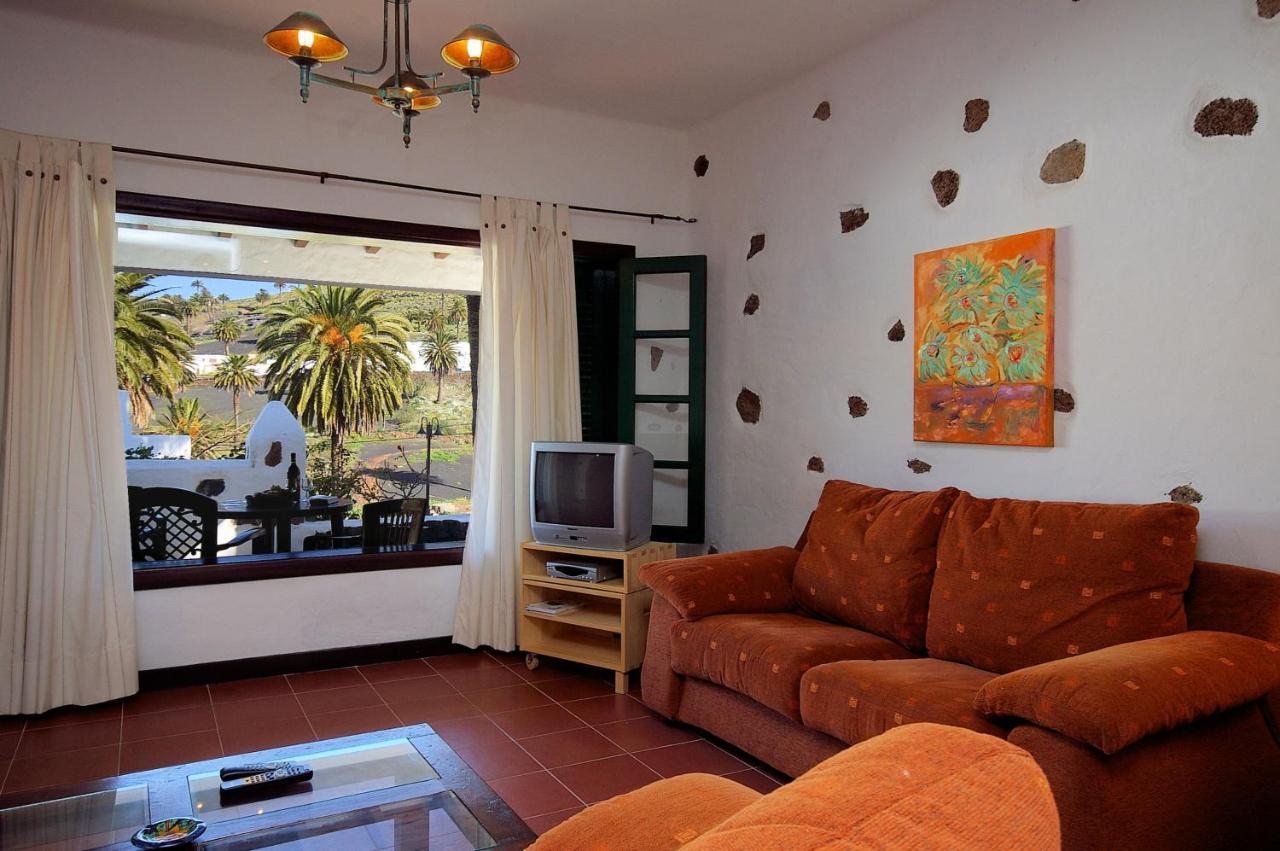 Villa Finca La Crucita Lanzarote By Pvl *