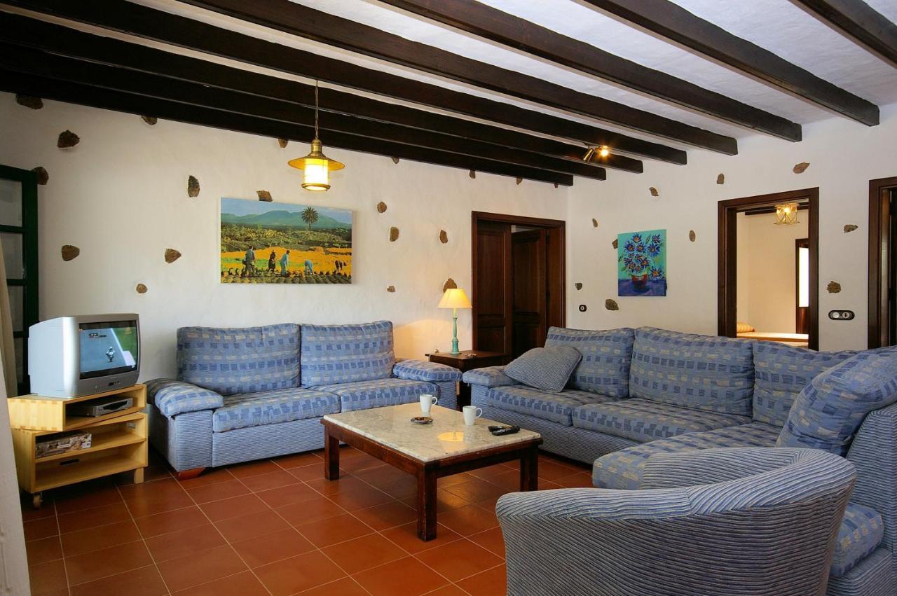 Villa Finca La Crucita Lanzarote By Pvl *