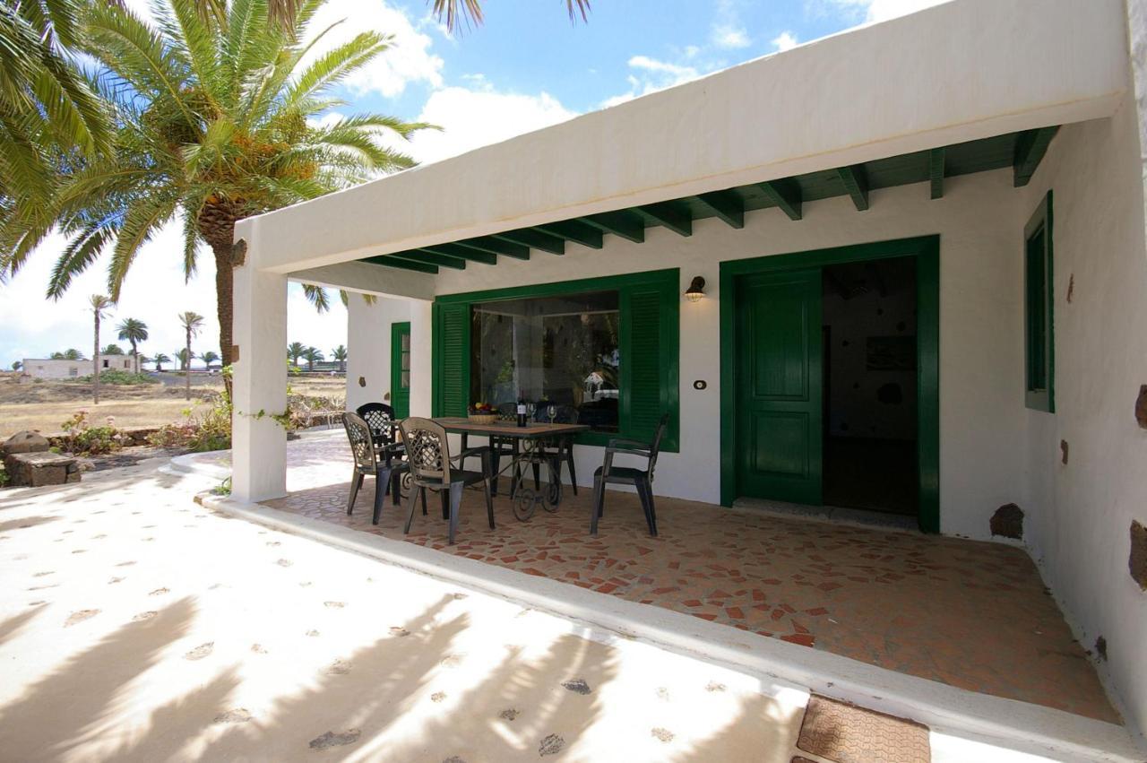 Villa Finca La Crucita Lanzarote By Pvl Haría