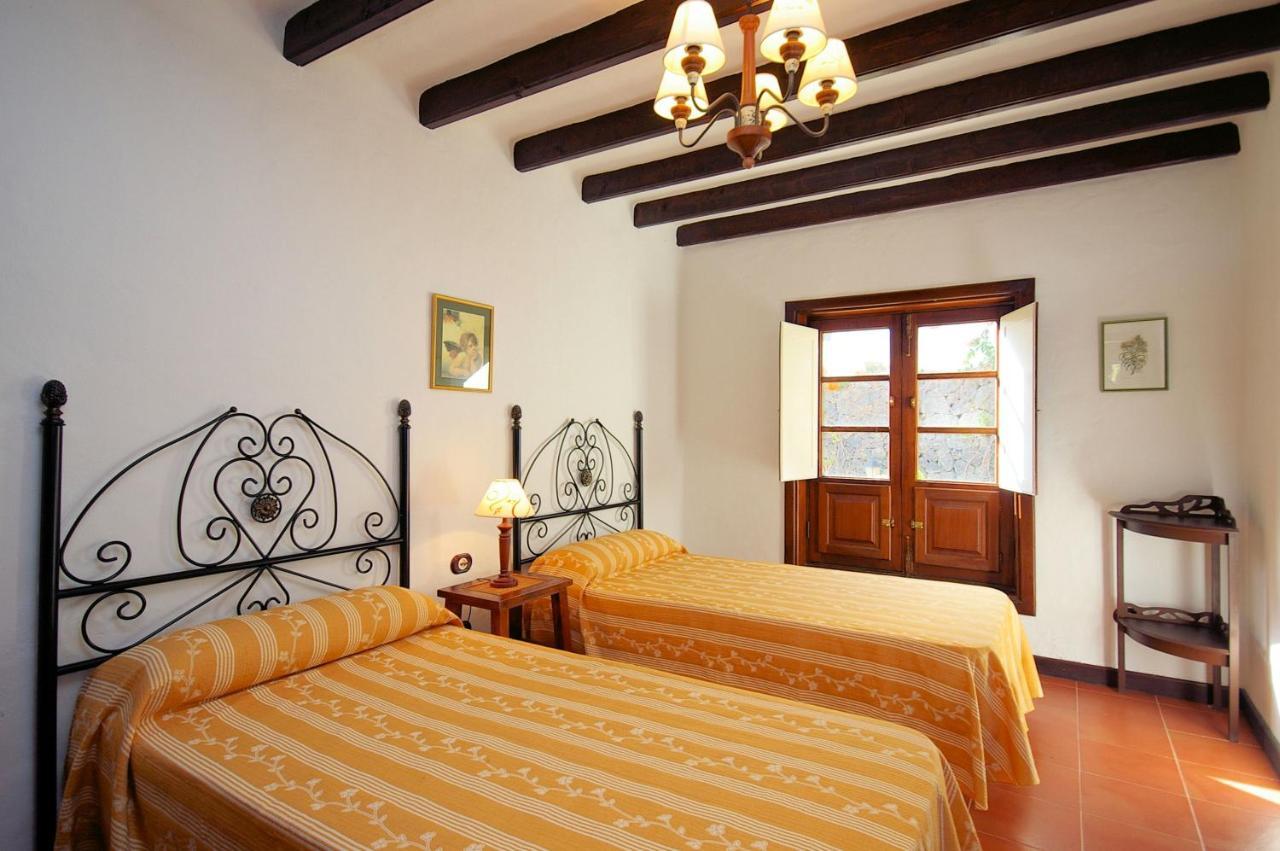 Villa Finca La Crucita Lanzarote By Pvl