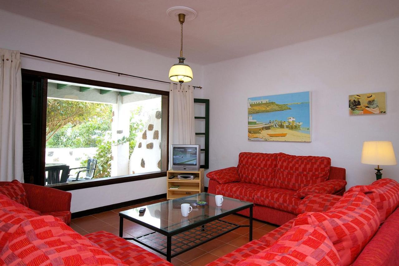Villa Finca La Crucita Lanzarote By Pvl *