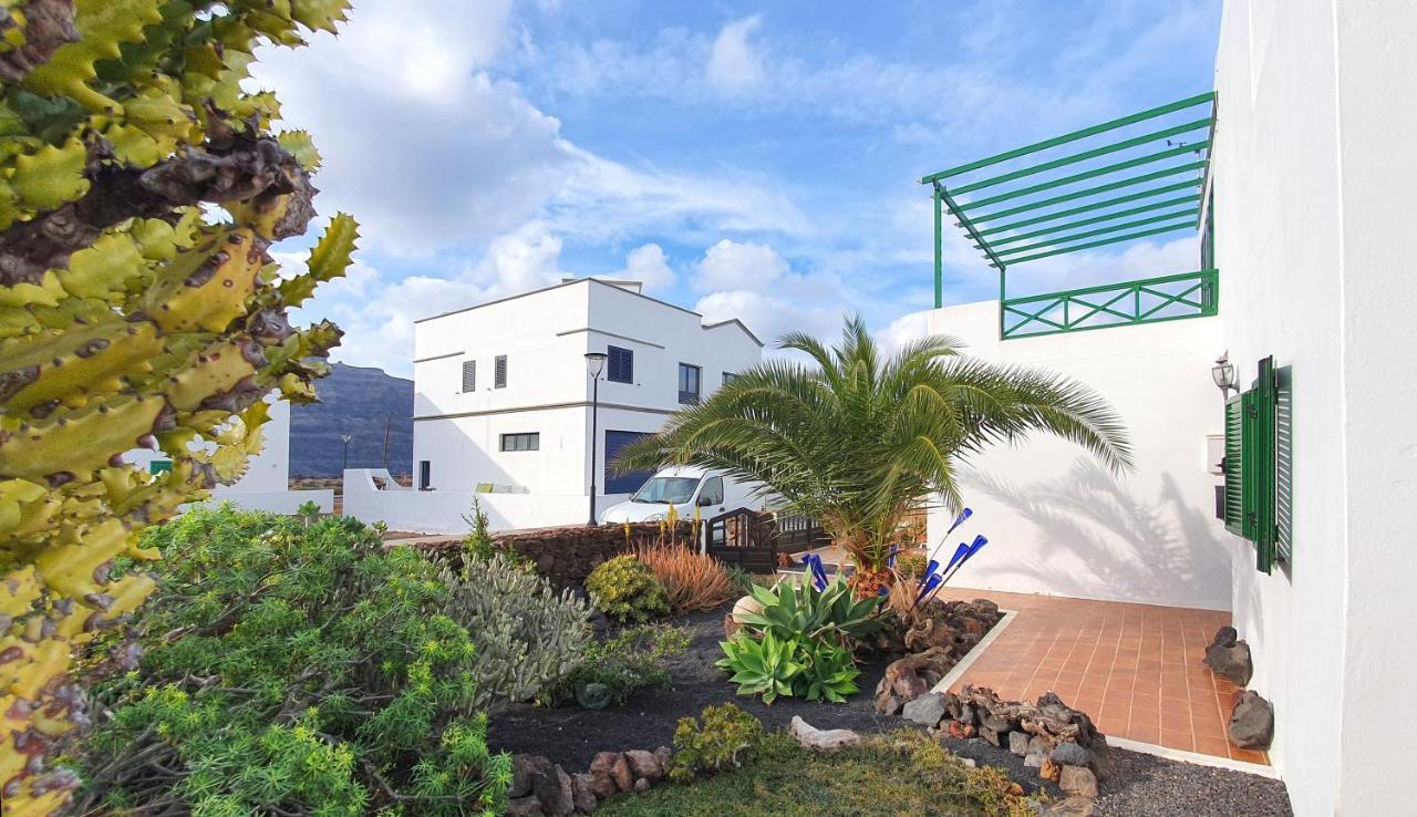 Pena Hendida Villa Orzola