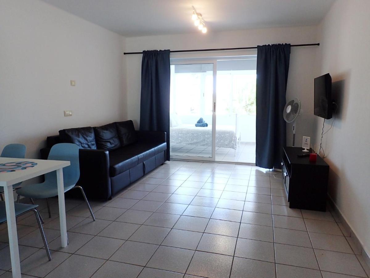 Apartamento En Playa Roca Primer Linea De Mar