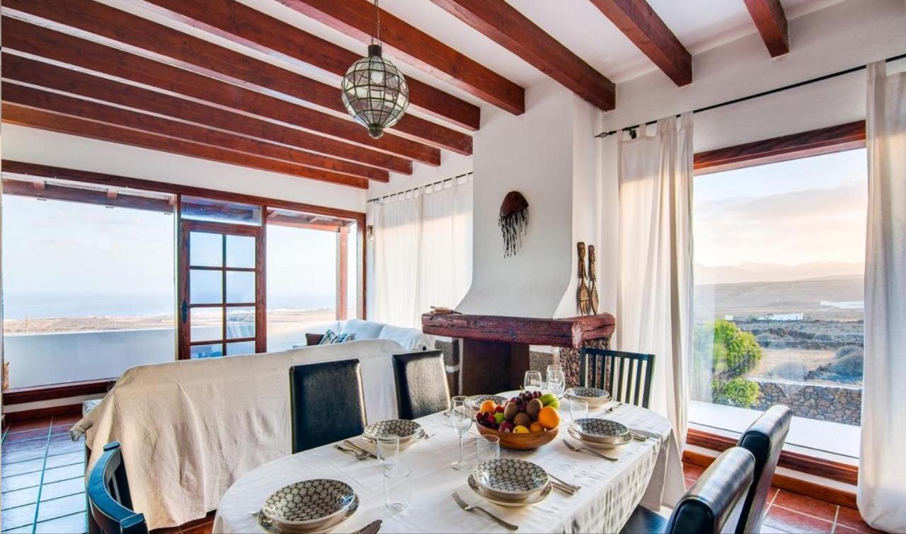 Villa Villavistamar *