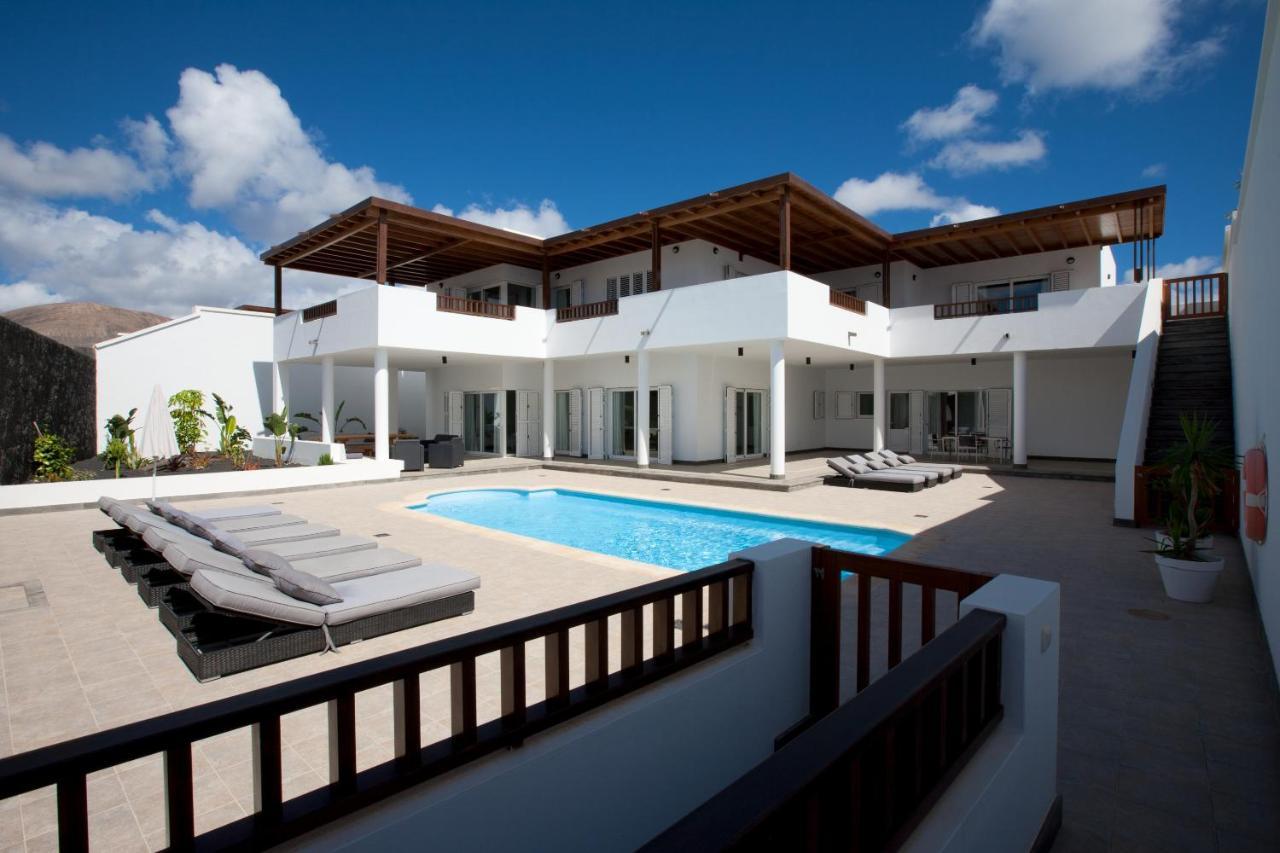 Aqua Villa