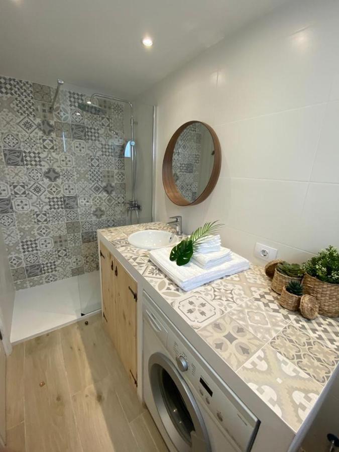 Old Town With Sea Views Portonovo Apartment *