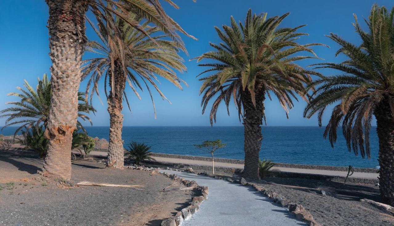 Beautiful On The Seafront Apartment