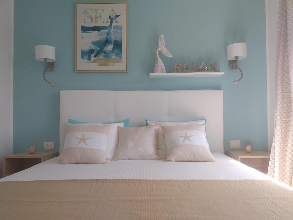 Apartment Duplex -the Sunny Hut - Swimming Pool - Free Wifi & Ac- Marinas *