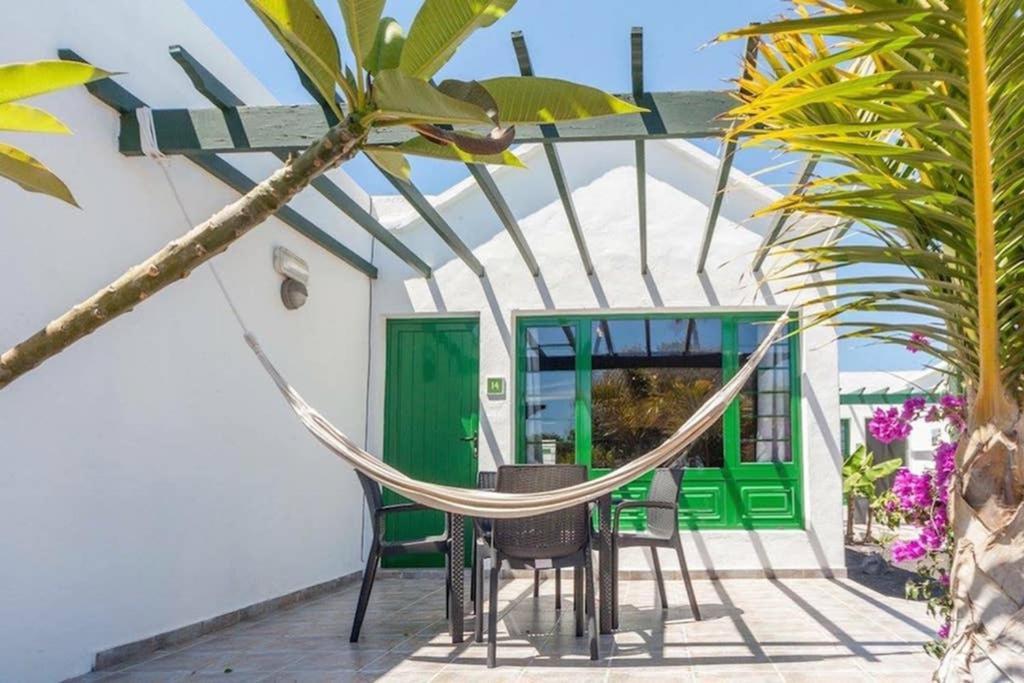Bandama 14! 2 Bedroom Newly Renovated Bungalow, Pocillos, Puerto Del Carmen. * Puerto del Carmen (Lanzarote)