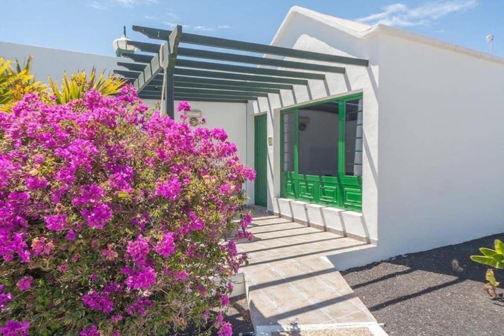 Holiday home Bandama 14! 2 Bedroom Newly Renovated Bungalow, Pocillos, Puerto Del Carmen.