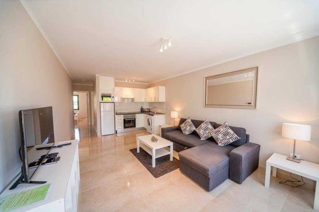 Holiday home Bandama 14! 2 Bedroom Newly Renovated Bungalow, Pocillos, Puerto Del Carmen. *