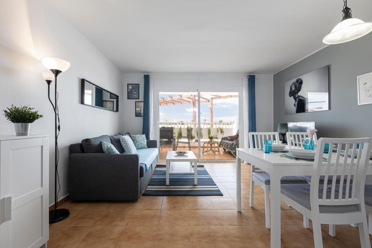 The Colors House, 646 - Private