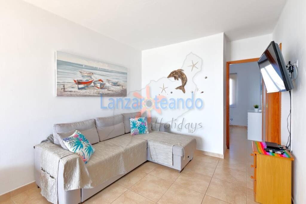 Apartment Dolphin Tias