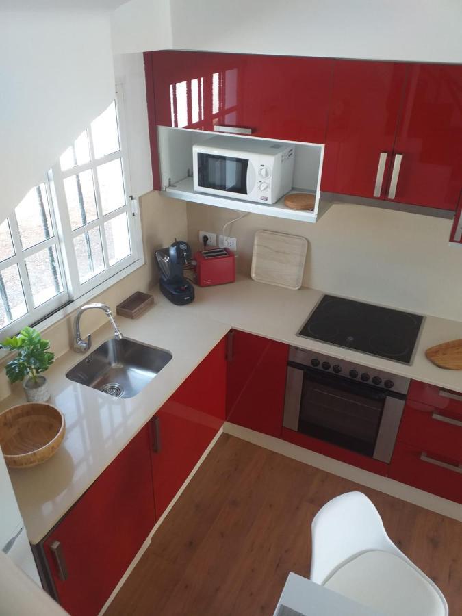 Duplex -the Sunny Hut - Swimming Pool - Free Wifi & Ac- Marinas Apartment *