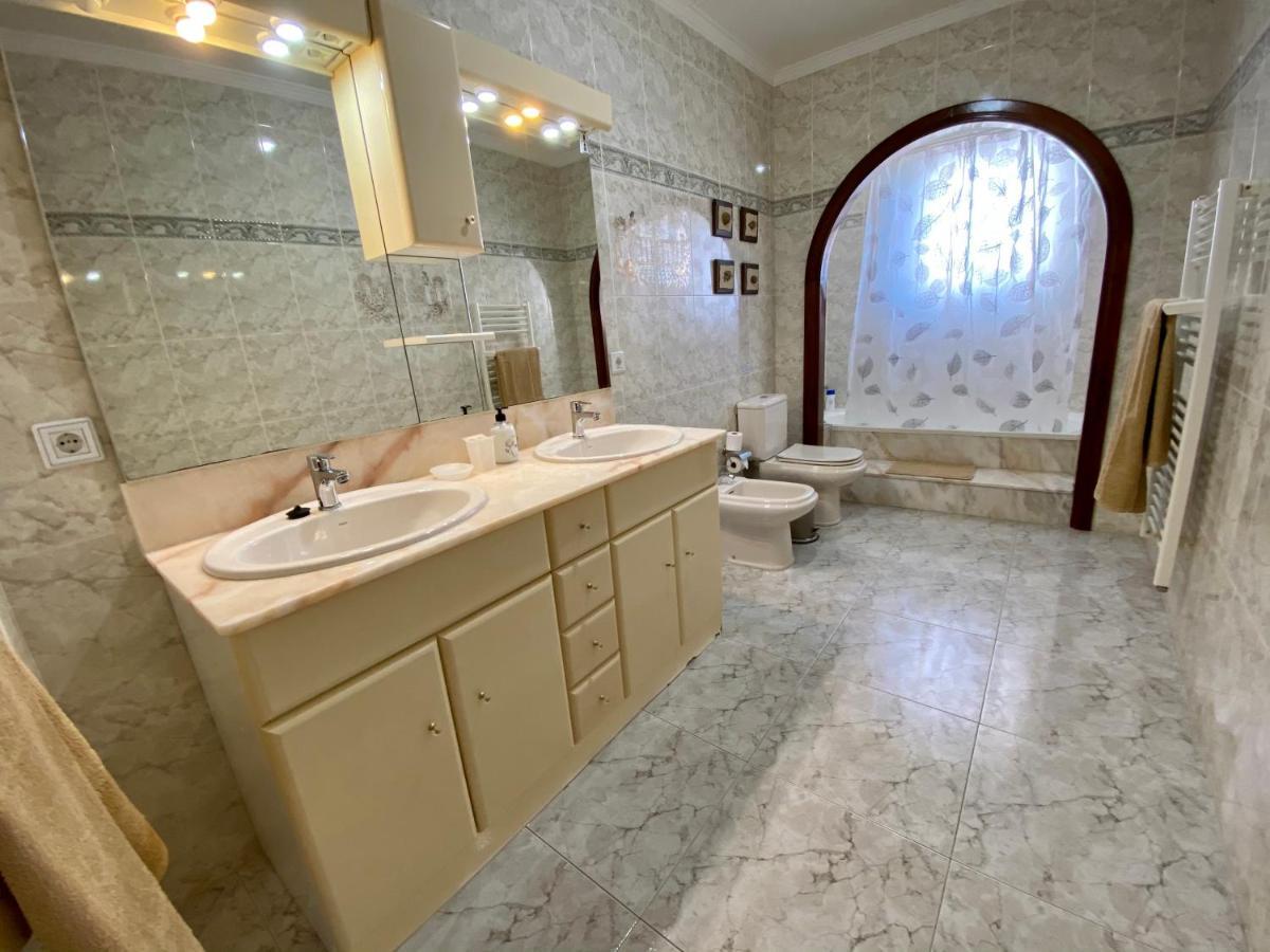 Casa En *