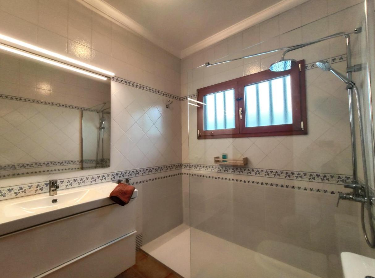 Villa 21 *
