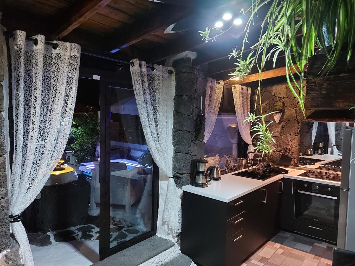 Aloelux ! - Private With Jacuzzi, Cinema ,massage ,wonderful View, Art Desing Conil