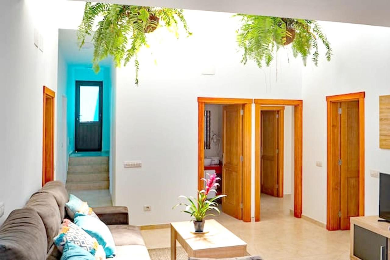 Сasa de vacaciones Comfortable House In With Free Parking