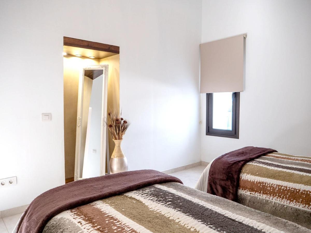 Comfortable House In With Free Parking Сasa de vacaciones