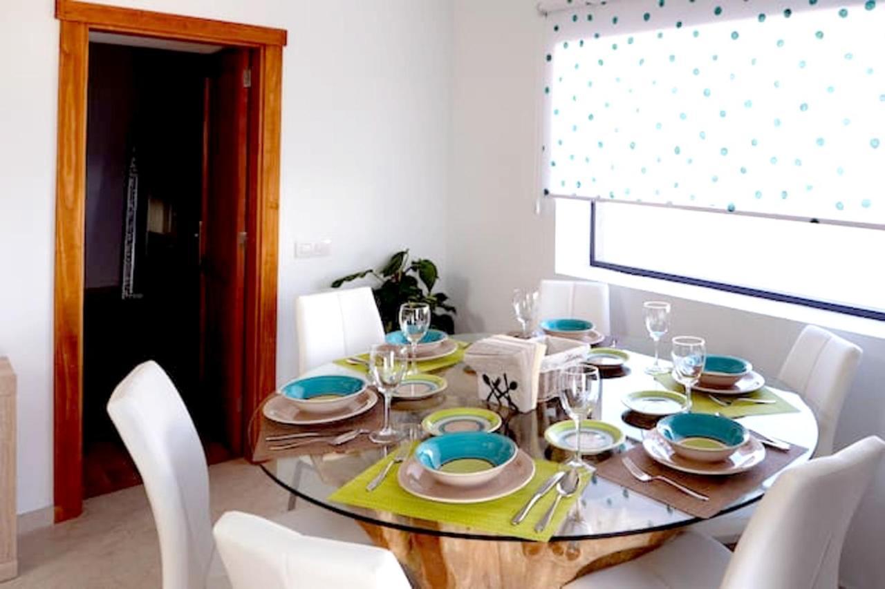Сasa de vacaciones Comfortable House In With Free Parking