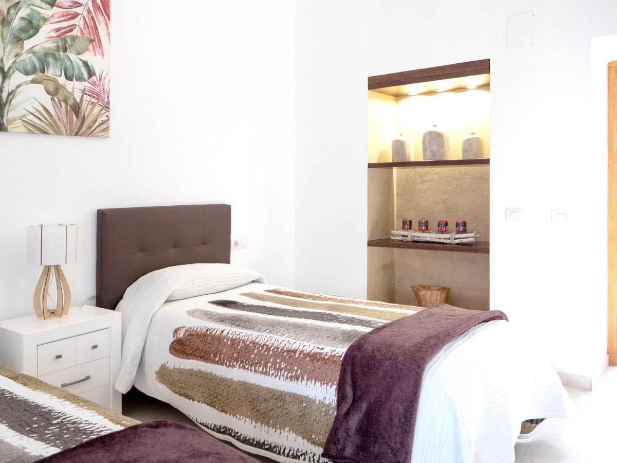Сasa de vacaciones Comfortable House In With Free Parking