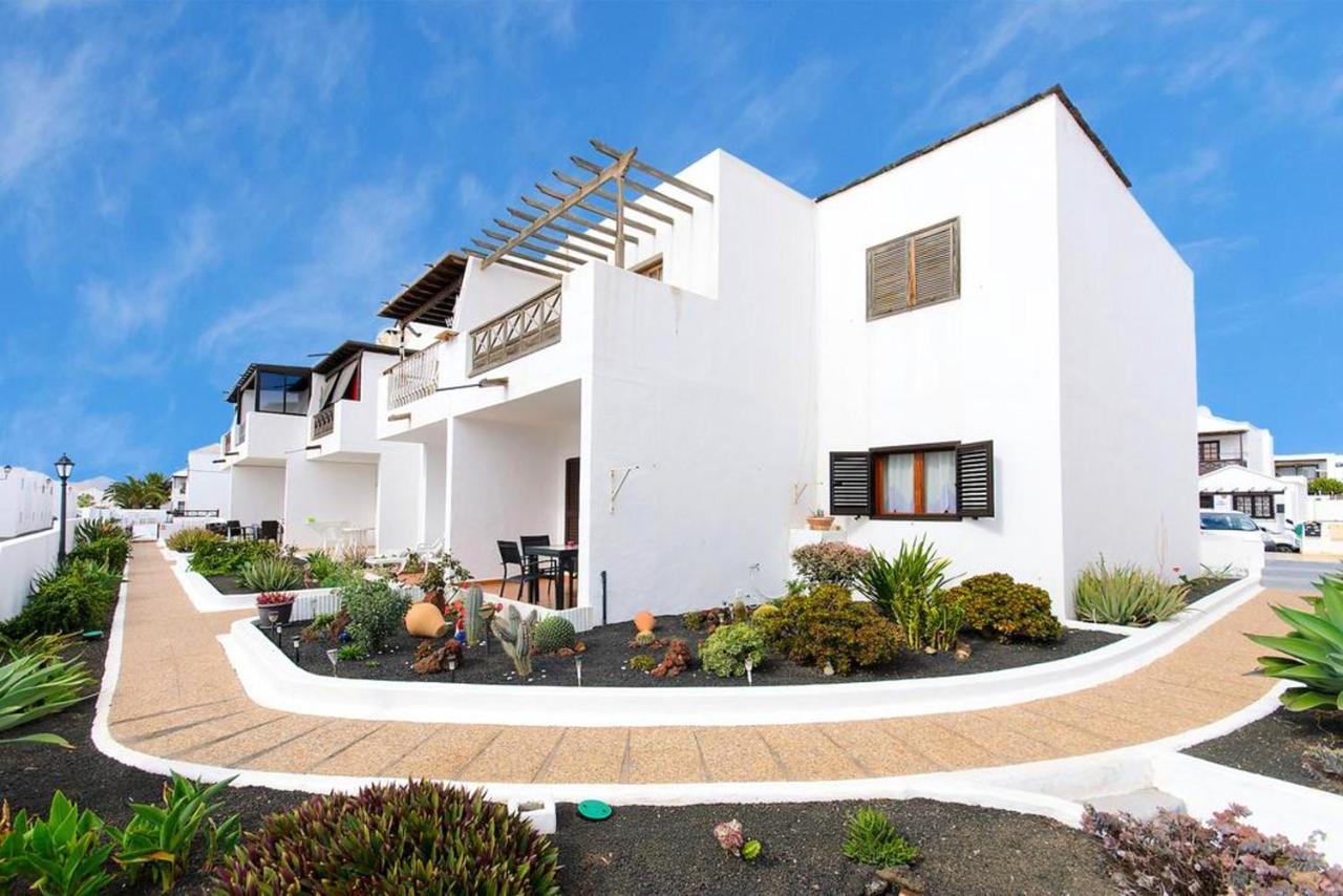 2 Bedrooms At 500 M Away From The With Shared Pool Garden And Wifi Apartamento Tías